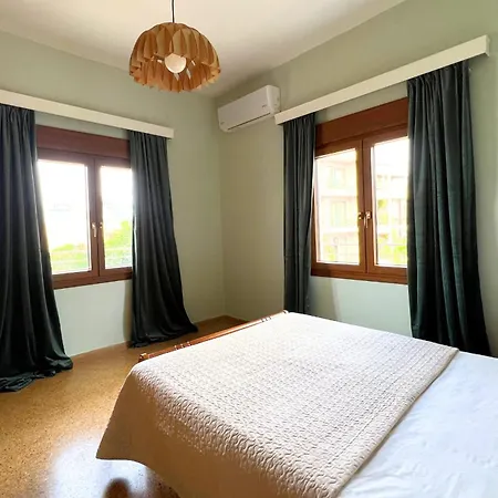 4br Newly Renovated Retreat Tranquil Coastal Haven Hersonissos (Crete)