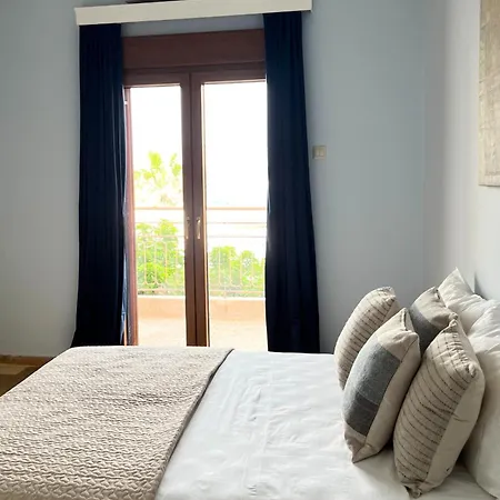 4br Newly Renovated Retreat Tranquil Coastal Haven Daire *